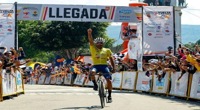 Eduin Becerra se corona campeón de la edición 60 de la Vuelta al Táchira