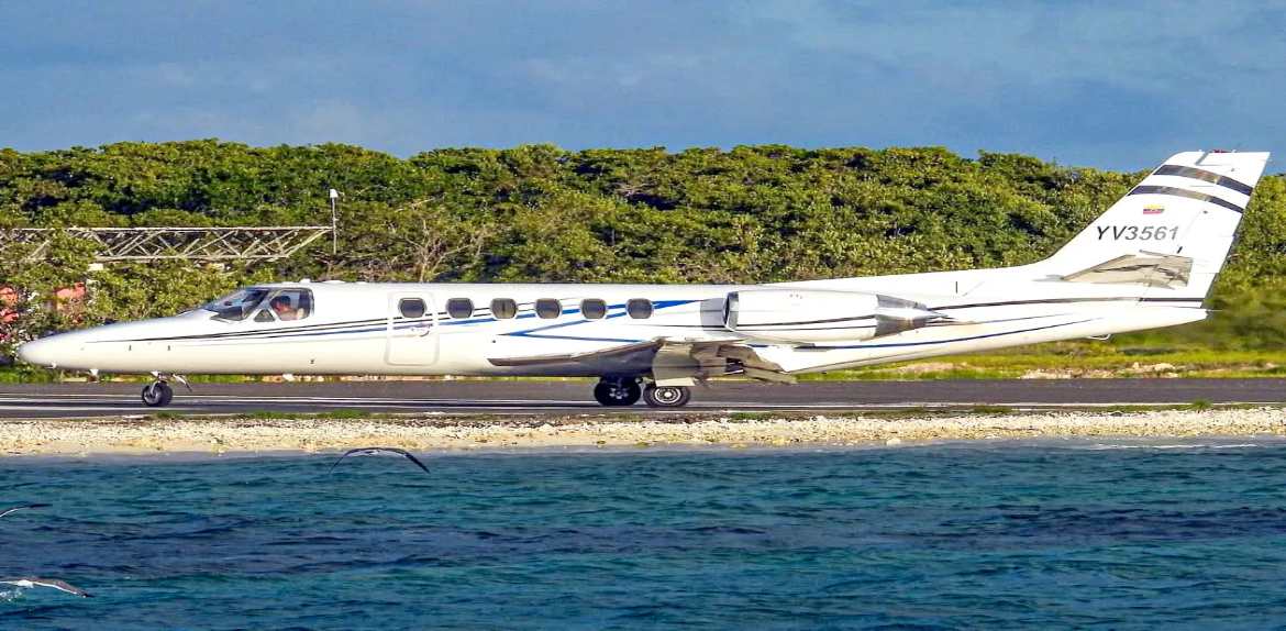 Tragedia en Miranda: Mueren tripulantes de avioneta que se precipitó en El Hatillo por «desperfecto mecánico»