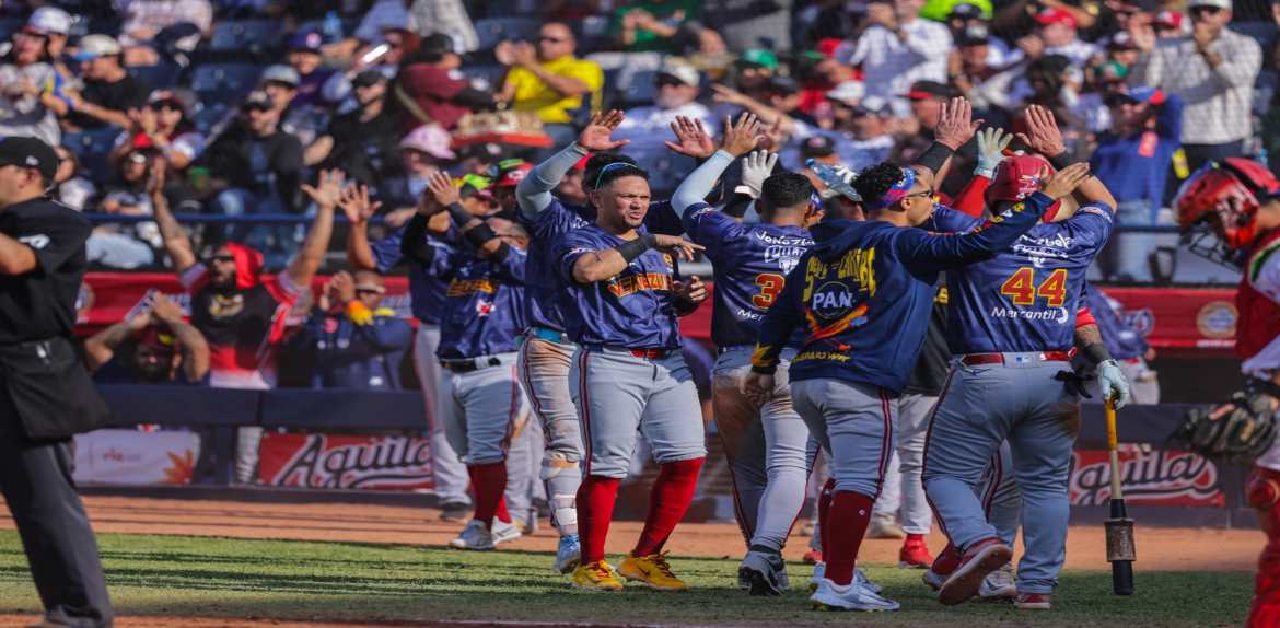 Venezuela vence 10-0 a Japón y avanza a las semifinales de la Serie del Caribe