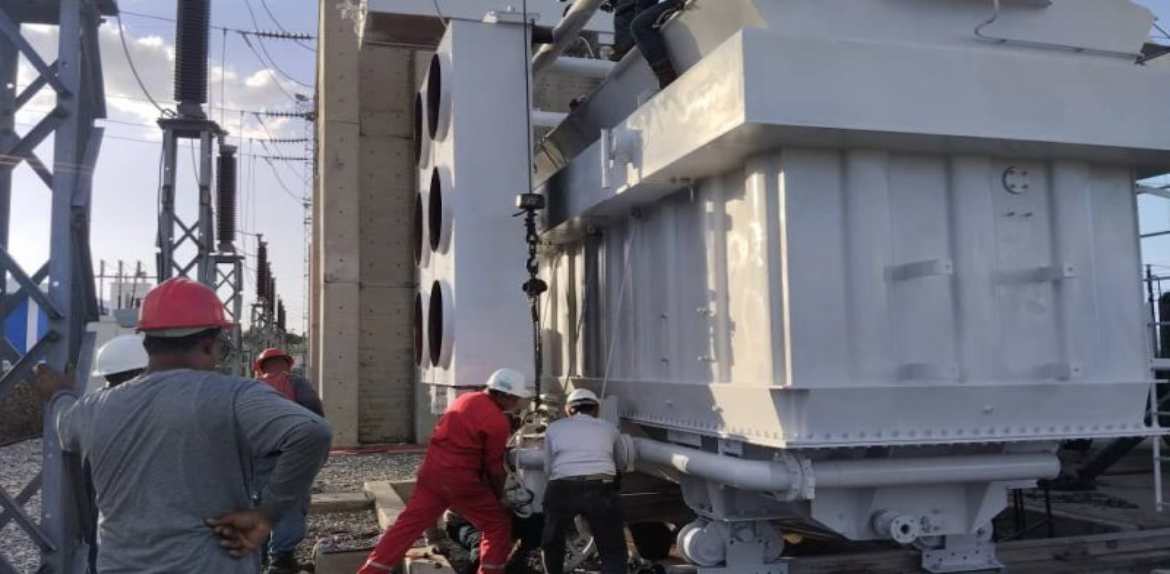 Corpoelec fortalece red de transmisión para beneficiar a más de 2 millones de larenses