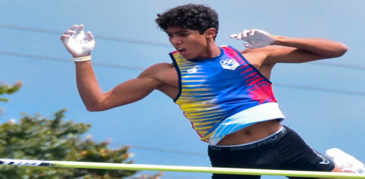 Ricardo Montes de Oca rompe el récord sudamericano U20 en garrocha