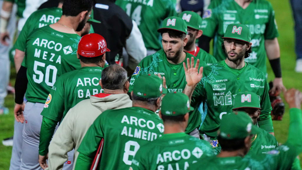 México domina a Japón y cierra invicto la fase regular de la SC