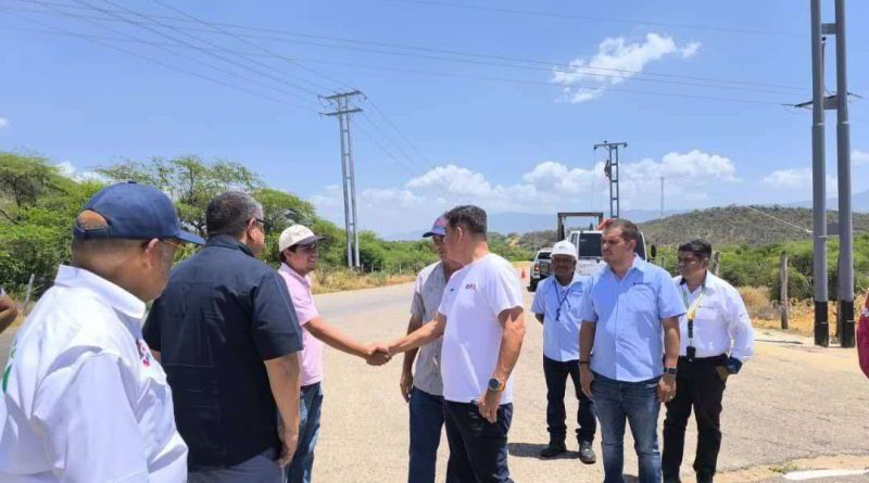 Ministro Márquez inspecciona instalaciones del SEN en Falcón