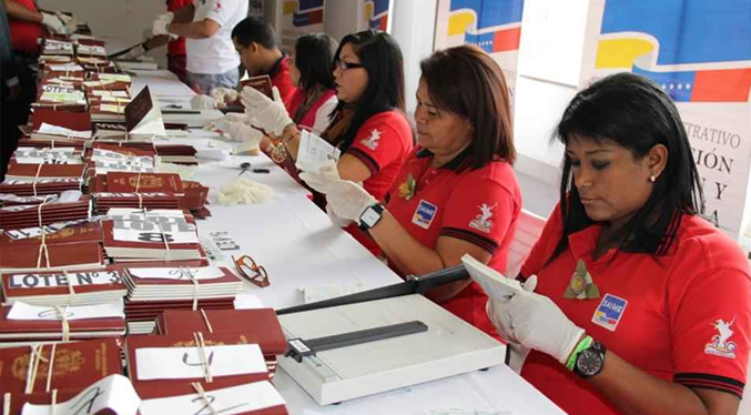 Gobierno ajusta horario de trabajadores públicos por afectación de embalses de energía eléctrica ante el calor