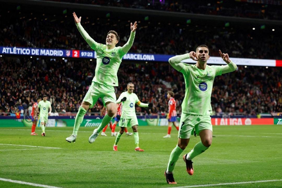 Barcelona golea 4-2 al Atlético e iguala la punta con doblete de Ferrán