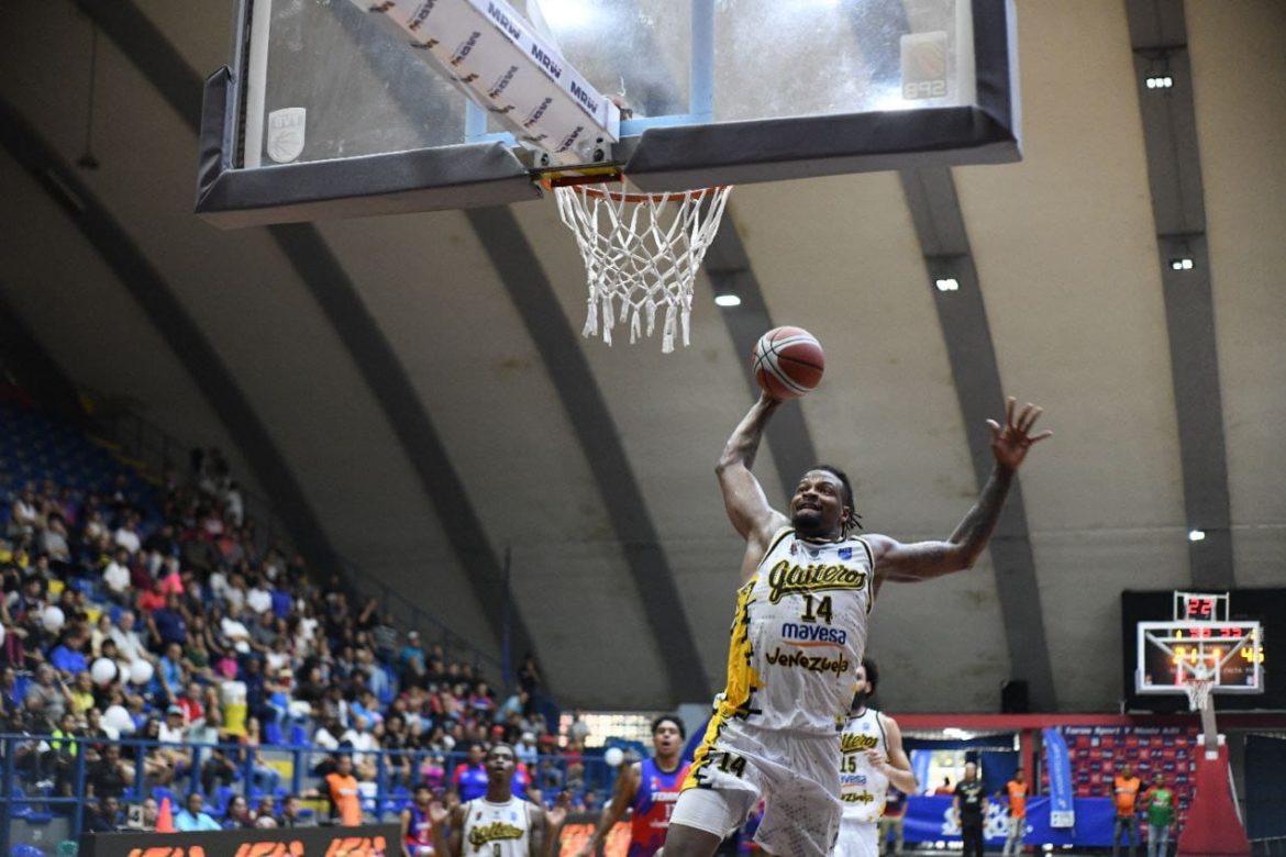 Gaiteros del Zulia divide ante perder el invicto en la SPB