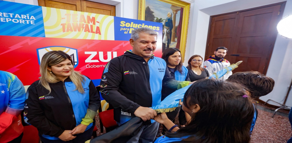 El Gobernador Luis Caldera abandera a la delegación que representará al Zulia en los Juegos Deportivos Nacionales Estudiantiles
