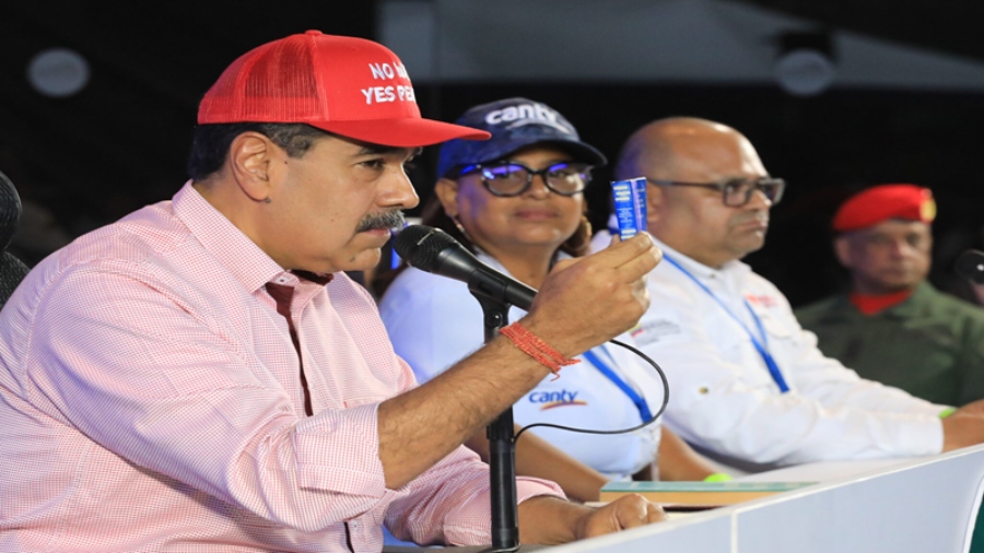 Maduro pide al Parlamento que se instala en 2026 asumir reforma constitucional