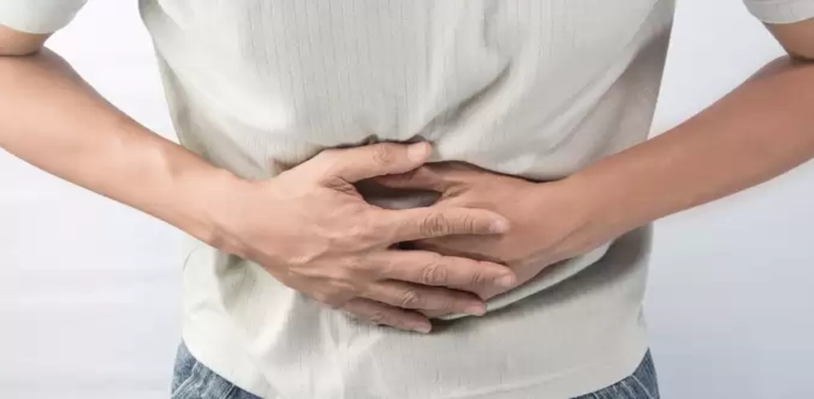 Cómo limpiar el estómago y aliviar la pesadez tras las comidas de Año Nuevo