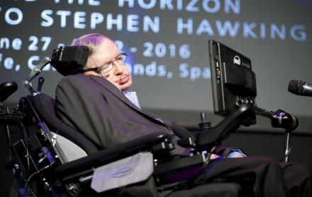 Stephen Hawking: «Las personas tranquilas y silenciosas son las que tienen las mentes más fuertes y ruidosas» 