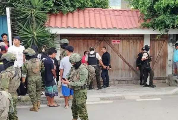 Seis muertos y tres heridos tras ataque armado en Playas, Ecuador