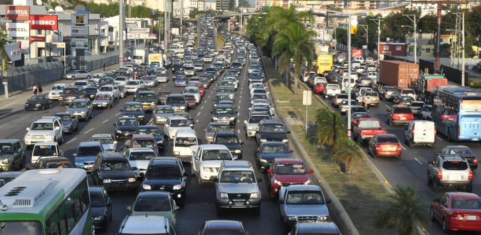 República Dominicana ajusta precios de combustibles ante impacto de guerra en Medio Oriente