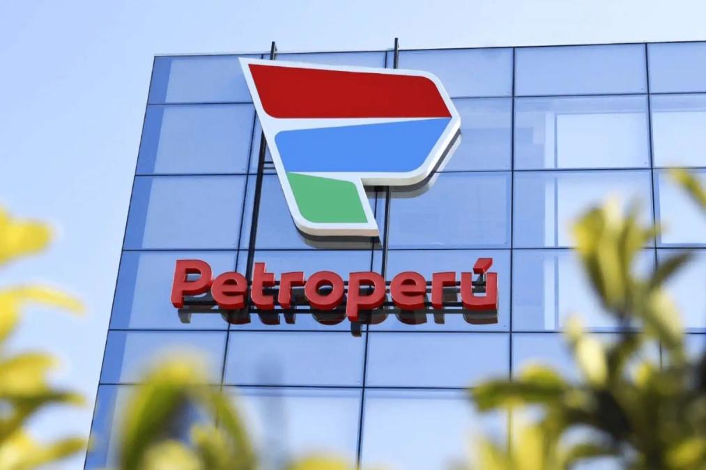 Petroperú reduce la producción de gasolina en Perú por problemas financieros
