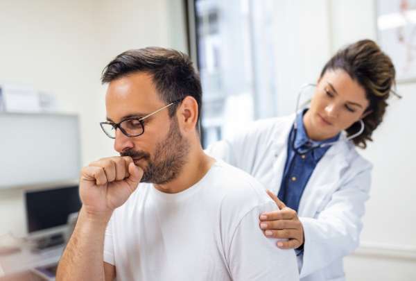 Consultas por enfermedades respiratorias aumentan un 30% en Ecuador durante invierno