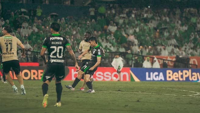 Atlético Nacional se impone 3-0 a Internacional de Bogotá y lidera Liga Betplay en Colombia