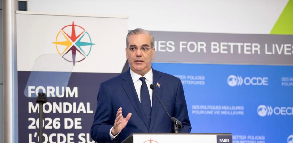 Presidente Abinader reafirma compromiso contra la corrupción ante la OCDE en París