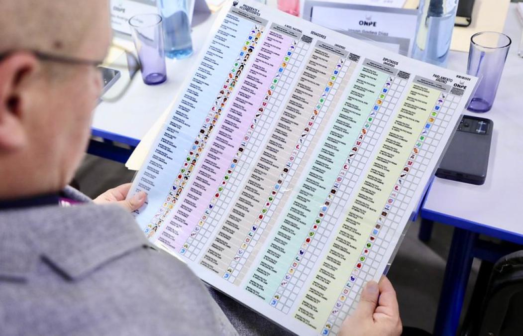 Seis partidos peruanos superarían la valla electoral para el Senado en 2026