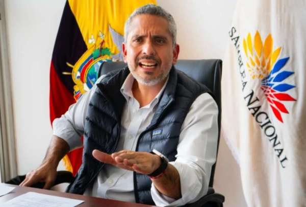 Ecuador: Fiscalía pide prisión preventiva para asambleísta Raúl Chávez en caso Goleada
