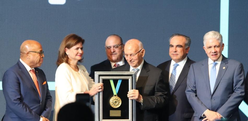 Fallece Héctor Rizek, pilar de la industria del cacao en República Dominicana