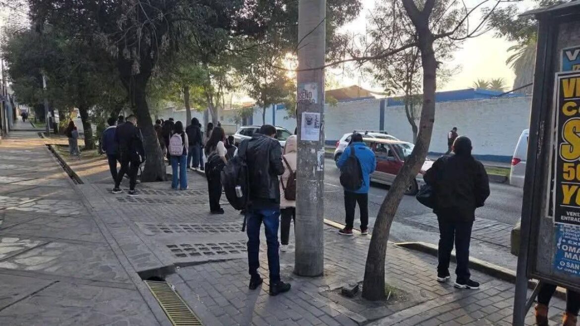 Paro de transportistas paraliza Arequipa y municipalidad evalúa tránsito libre