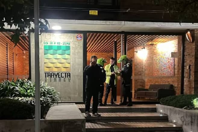 Tiroteo durante robo de motocicleta en Bogotá deja a delincuentes prófugos