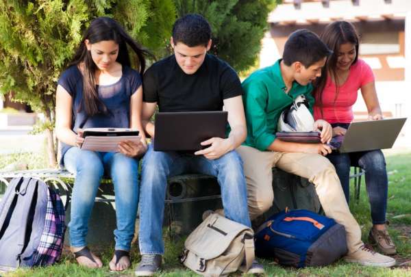 Ecuador conecta a 73.500 estudiantes y docentes con internet de alta velocidad